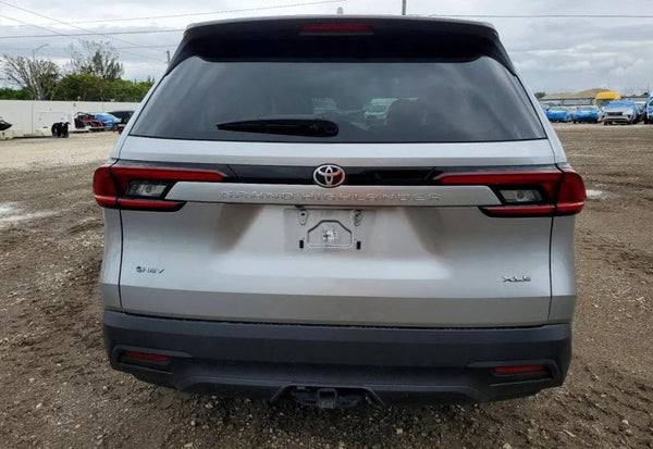 2025 Toyota Grand Highlander Hybrid XLE photo 6