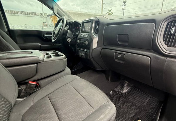 2020 Chevrolet Silverado 1500 Custom photo 10