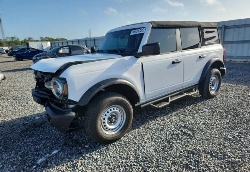 2025 Ford Bronco Base