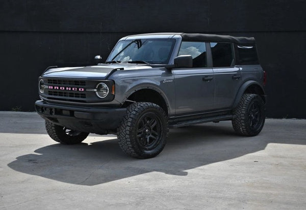 2023 Ford Bronco Base vehicle photo 2