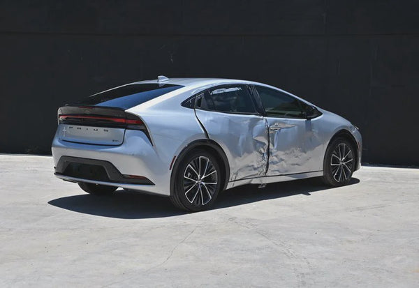 2024 Toyota Prius XLE vehicle photo 4