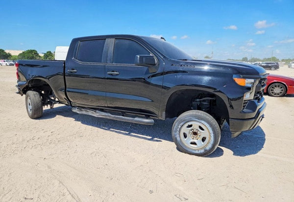 2024 Chevrolet Silverado 1500 Custom vehicle photo 2