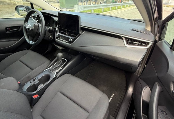2023 Toyota Corolla LE photo 11