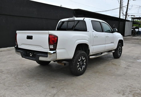 2020 Toyota Tacoma SR5 vehicle photo 3