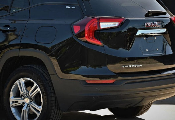 2024 GMC Terrain SLE photo 8