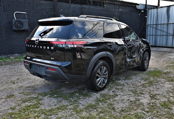 2022 Nissan Pathfinder SV photo 4