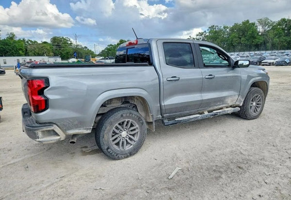 2023 Chevrolet Colorado LT photo 3