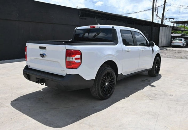 2023 Ford Maverick Lariat vehicle photo 3