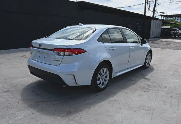2024 Toyota Corolla Hybrid LE Sedan 4D vehicle photo 3