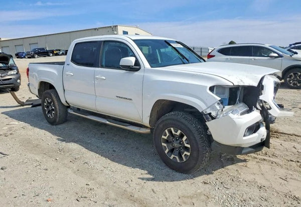 2020 Toyota Tacoma SR5 vehicle photo 1