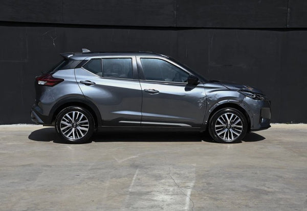 2024 Nissan Kicks SR photo 6