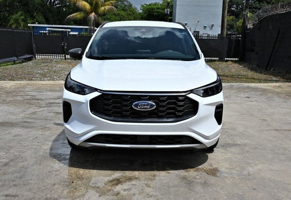2023 Ford Escape ST-Line photo 7