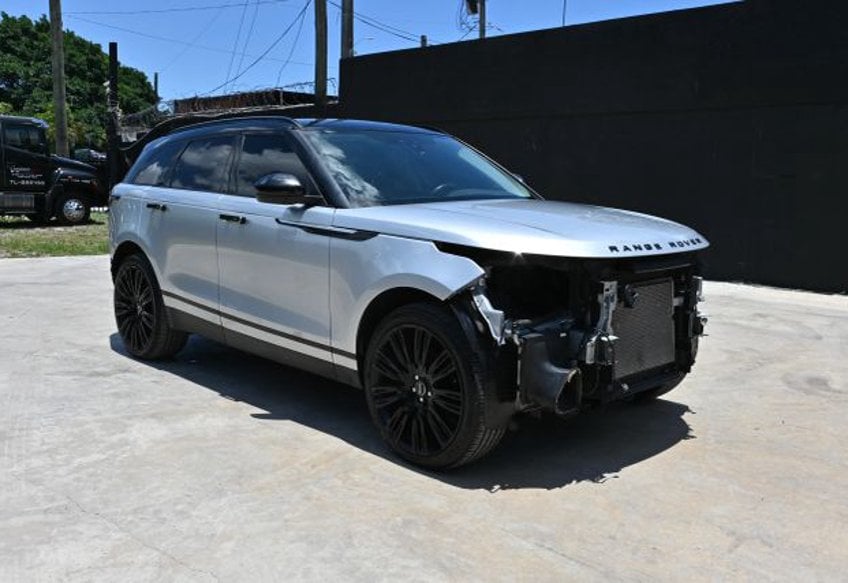 2019 Land Rover Range Rover Velar P250 S main vehicle photo