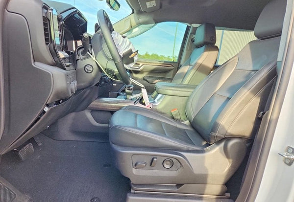 2024 Chevrolet Silverado 1500 LTZ vehicle photo 7