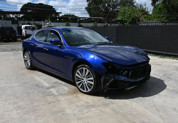 2016 Maserati Ghibli Base vehicle photo 2