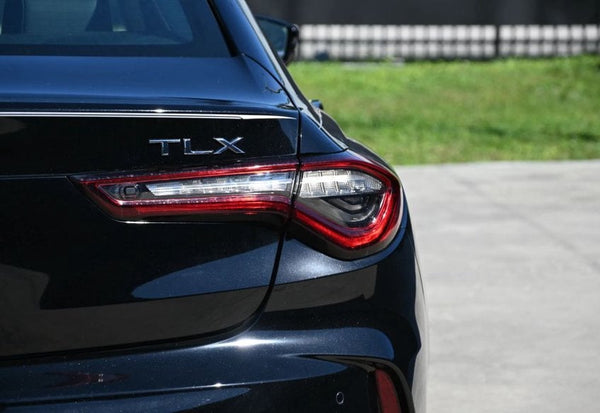 2025 Acura TLX w/Tech vehicle photo 8