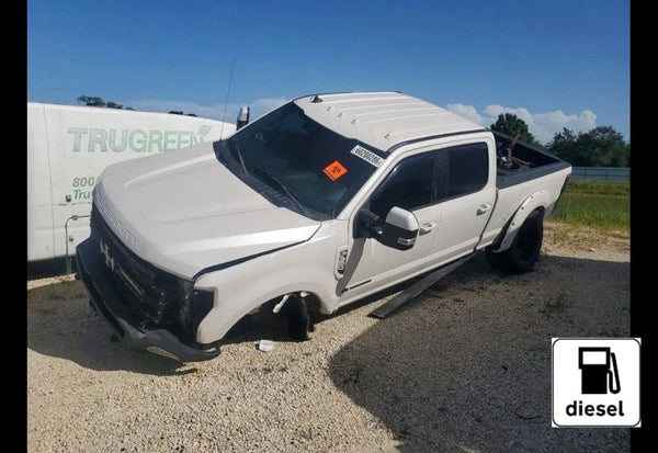 2019 Ford F-350 Super Duty Lariat vehicle photo 1