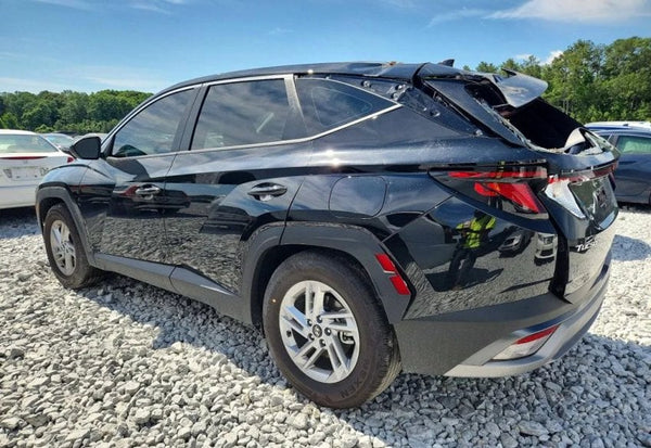 2026 Hyundai TUCSON SE vehicle photo 3