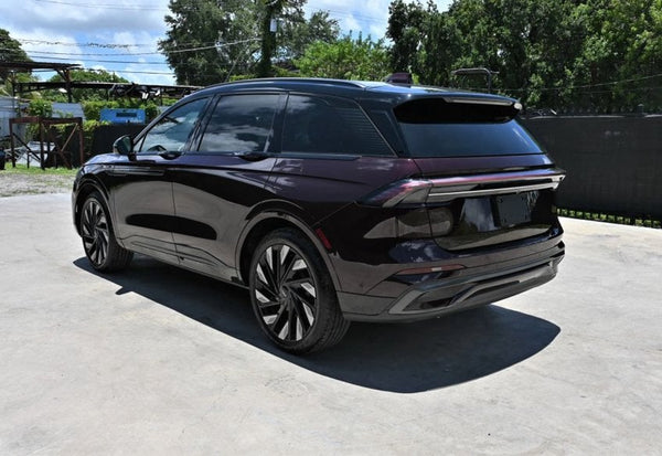 2024 Lincoln Nautilus Reserve vehicle photo 4