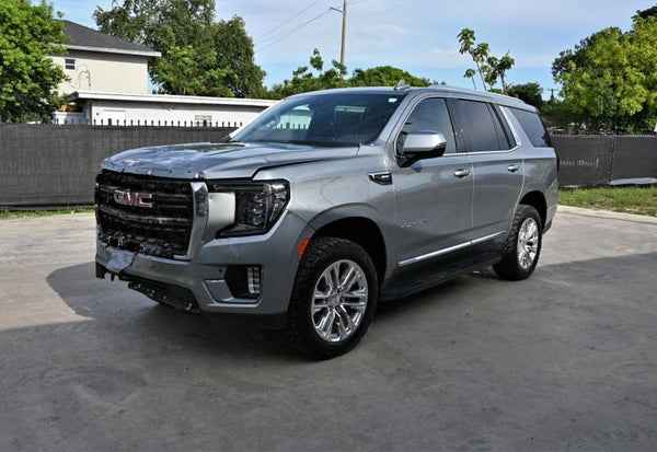2024 GMC Yukon SLT vehicle photo 2
