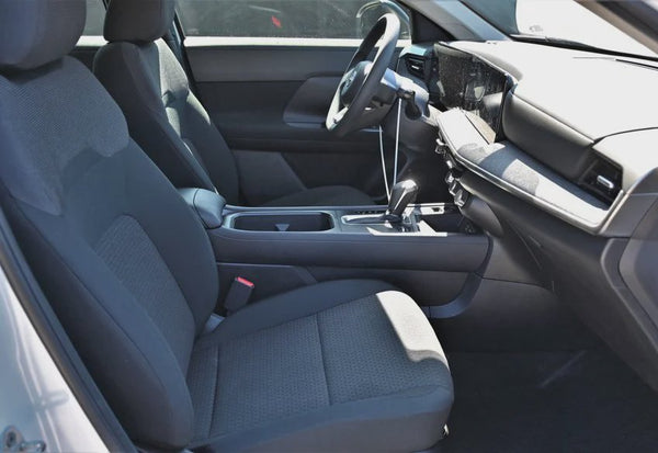 2026 Nissan Kicks S photo 8