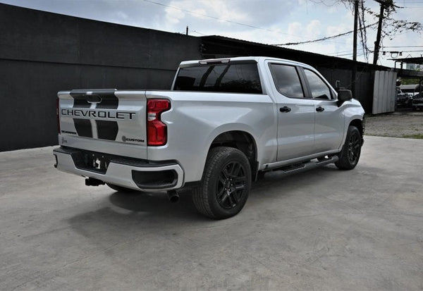 2022 Chevrolet Silverado 1500 Limited Custom photo 4