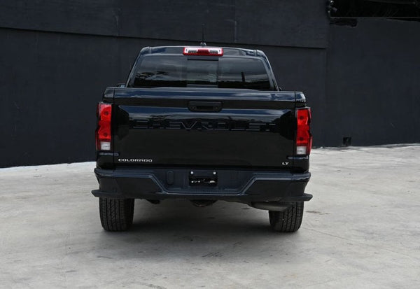 2024 Chevrolet Colorado LT photo 7