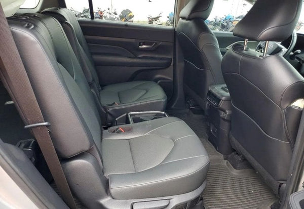 2025 Toyota Grand Highlander Hybrid XLE photo 10