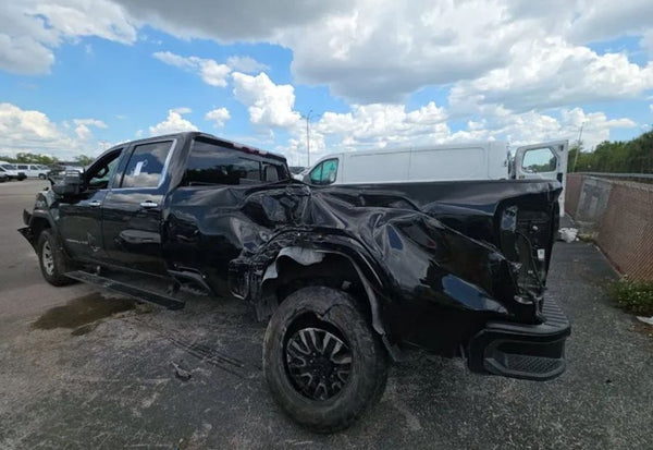 2024 GMC Sierra 3500HD Denali Ultimate photo 4