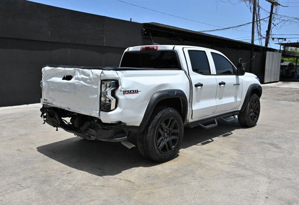 2024 Chevrolet Colorado Trail Boss vehicle photo 3
