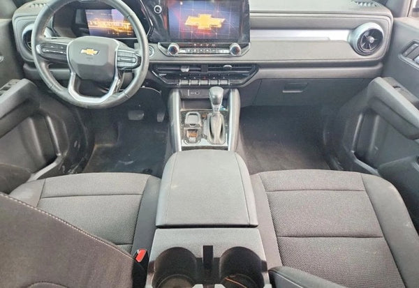 2023 Chevrolet Colorado LT photo 9