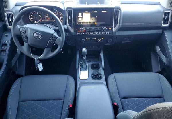 2025 Nissan Frontier SV photo 9