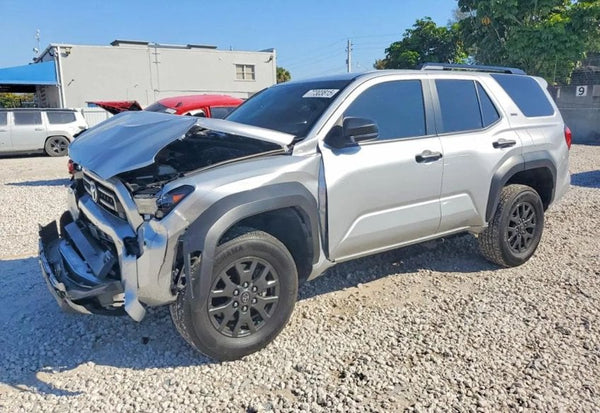 2025 Toyota 4Runner SR5 photo 3