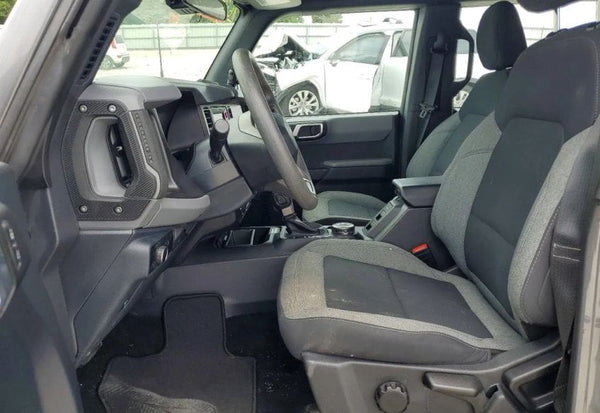 2023 Ford Bronco Base photo 7
