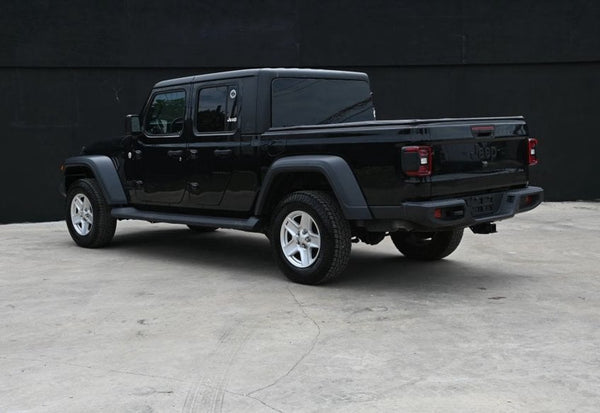 2020 Jeep Gladiator Sport S photo 3