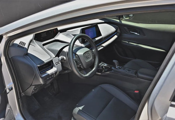 2024 Toyota Prius XLE vehicle photo 11