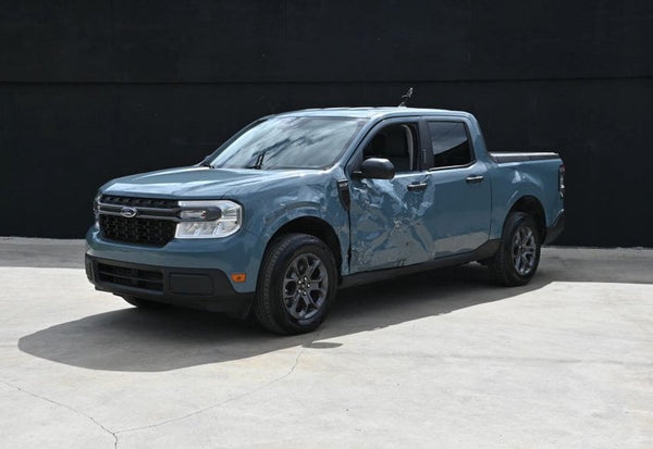 2023 Ford Maverick XLT photo 2