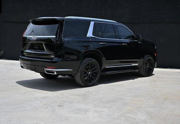 2023 Cadillac Escalade Premium Luxury photo 4