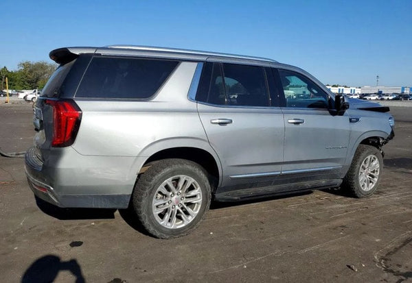 2024 GMC Yukon SLT photo 4