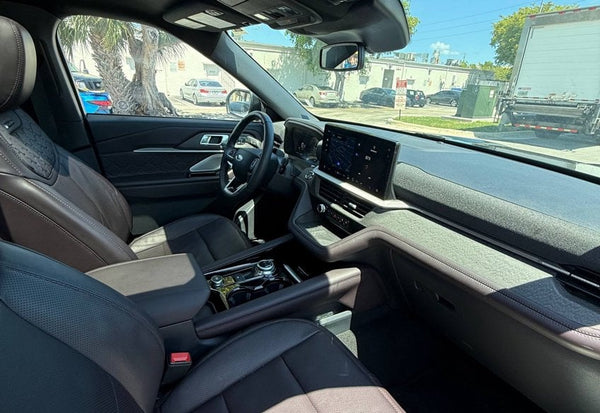 2025 Ford Explorer Platinum photo 9