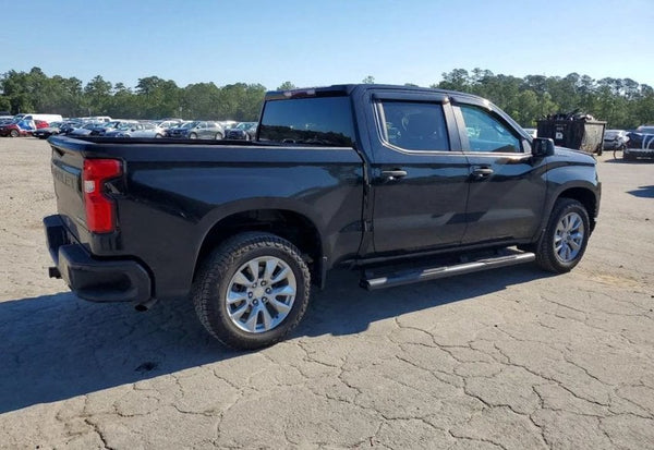 2021 Chevrolet Silverado 1500 Custom vehicle photo 3