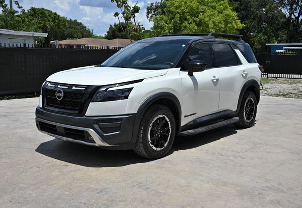 2023 Nissan Pathfinder Rock Creek vehicle photo 2