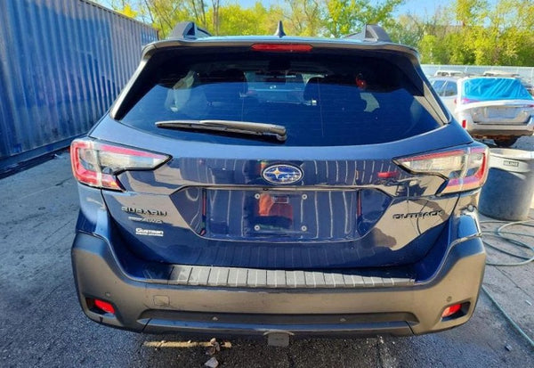 2023 Subaru Outback Onyx Edition vehicle photo 6