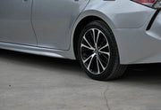 2018 Toyota Camry SE Sedan 4D thumbnail 34