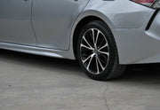 2018 Toyota Camry SE Sedan 4D thumbnail 11