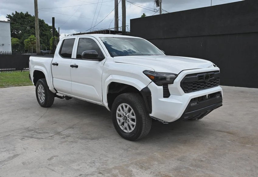 2024 Toyota Tacoma SR main vehicle photo