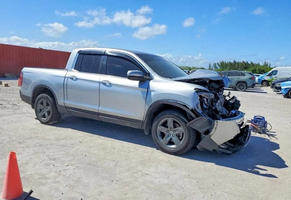 2023 Honda Ridgeline RTL photo 2