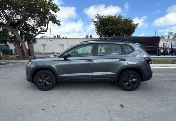 2025 Volkswagen Taos S photo 5