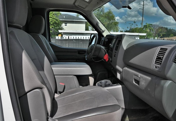 2021 Nissan NV 2500 HD SV photo 12