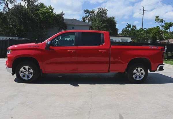 2023 Chevrolet Silverado 1500 LT vehicle photo 7